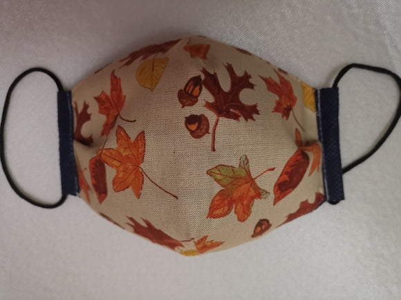Mascarilla estampada hojas de otoño
